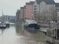 Trawler 販売のため