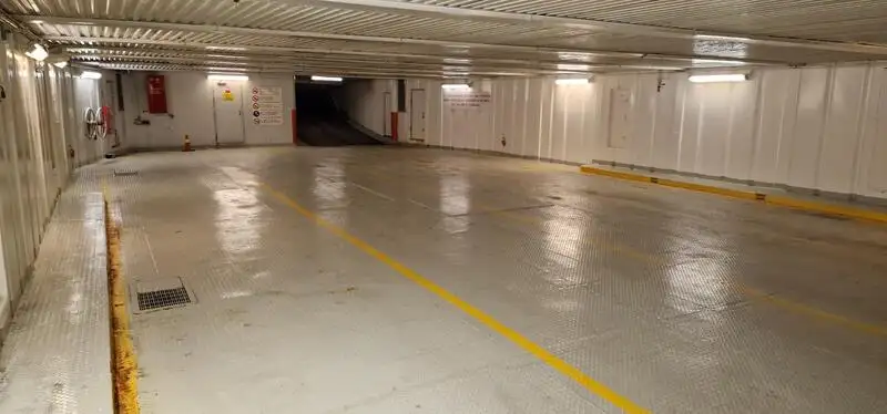 燃料タンカー 販売中