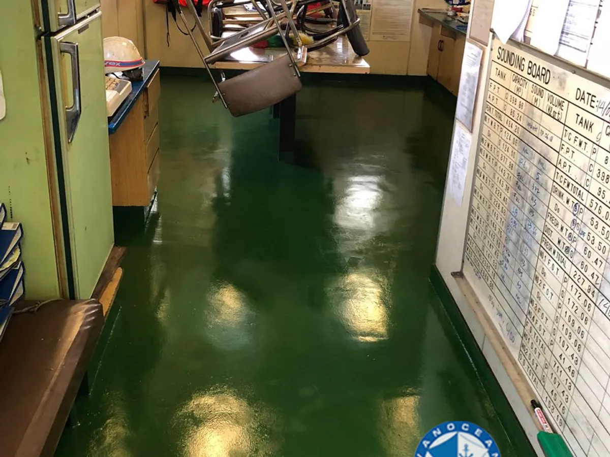石油/化学タンカー 販売中