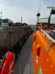 乗組員輸送船 販売中