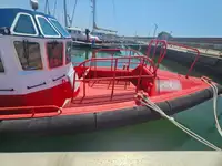 乗組員輸送船 販売中