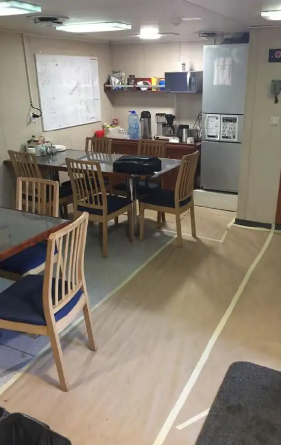 ばら積み貨物船 販売中