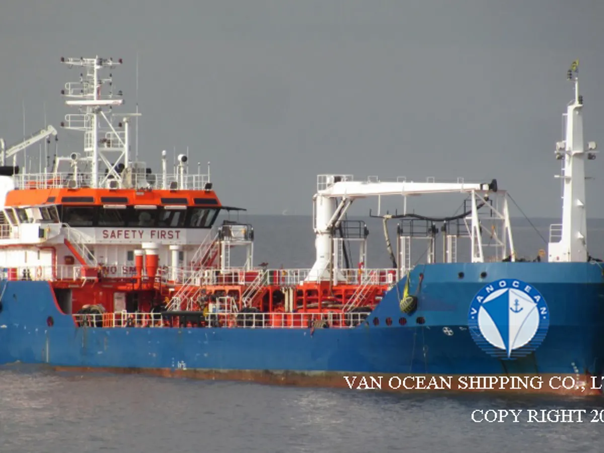 石油/化学タンカー 販売中