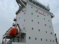 コンテナ船 販売中