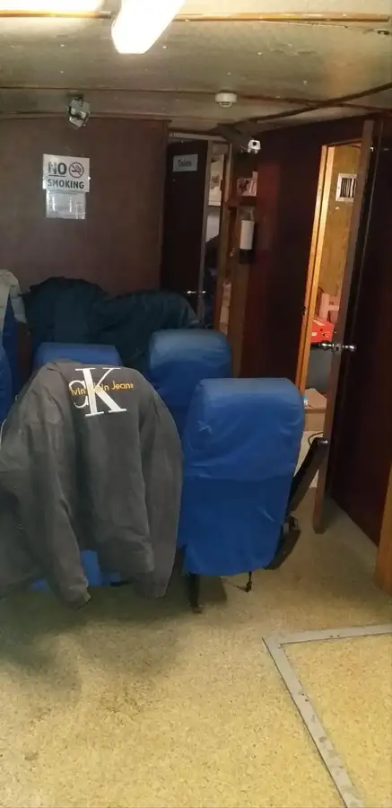 乗組員輸送船 販売中