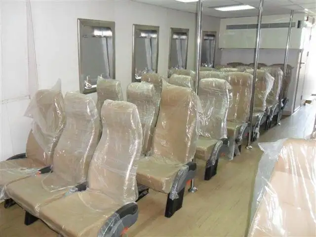 乗組員輸送船 販売中