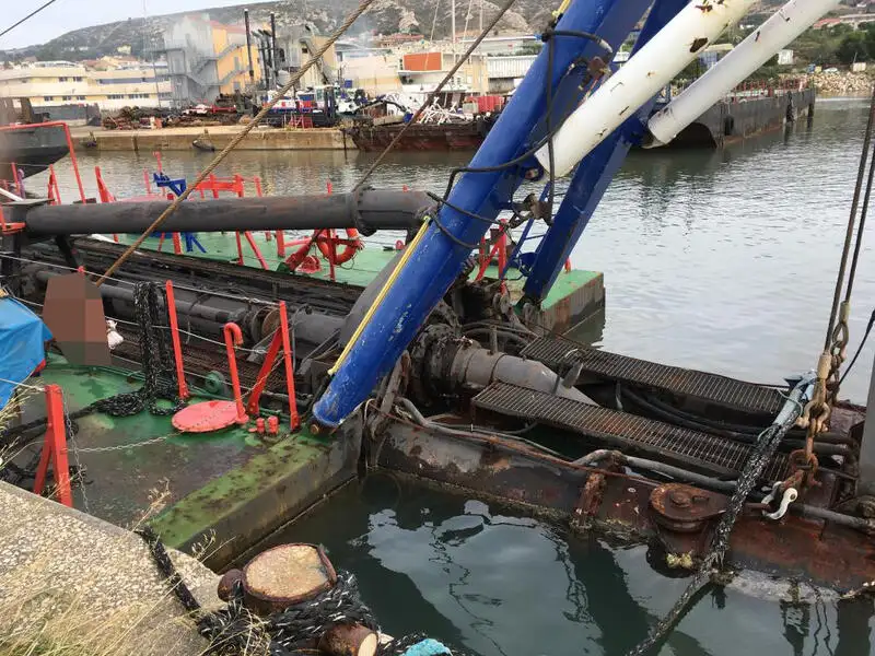 浚渫船 販売中