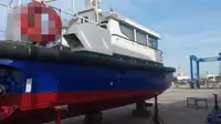 乗組員輸送船 販売中