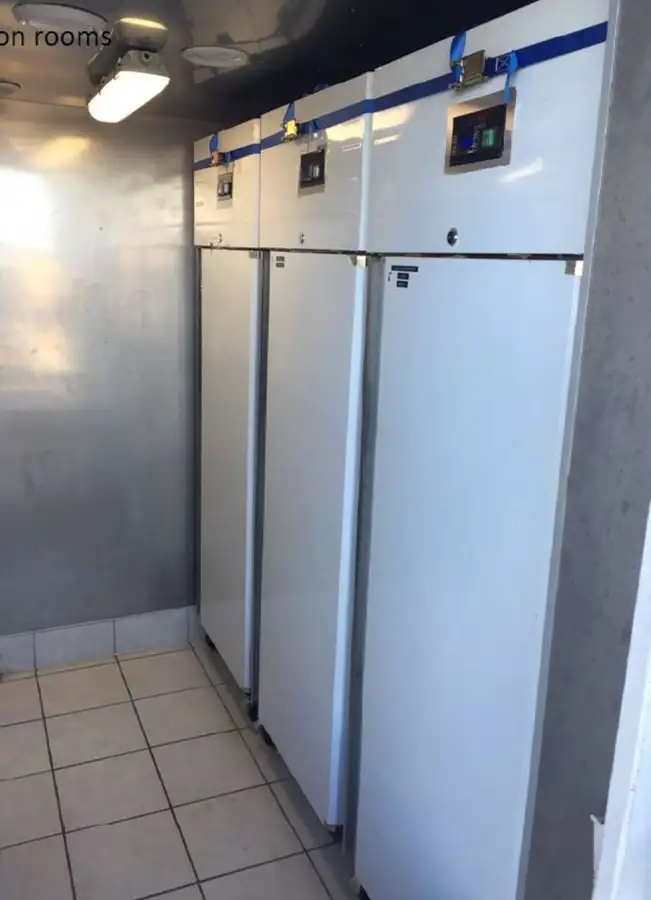 ばら積み貨物船 販売中