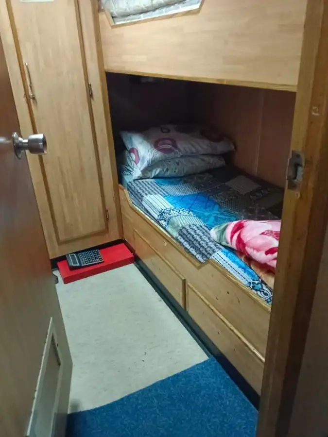 乗組員輸送船 販売中