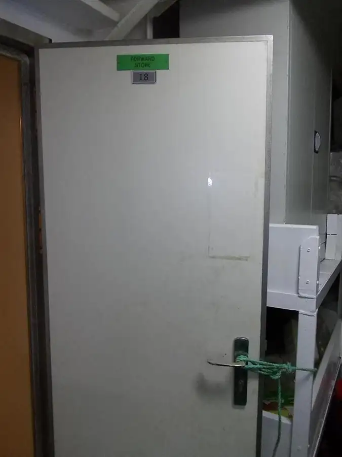 ばら積み貨物船 販売中