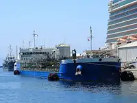 Oil/Chemical tanker 販売のため