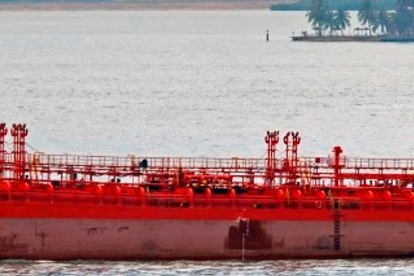 Oil/Chemical tanker for sale