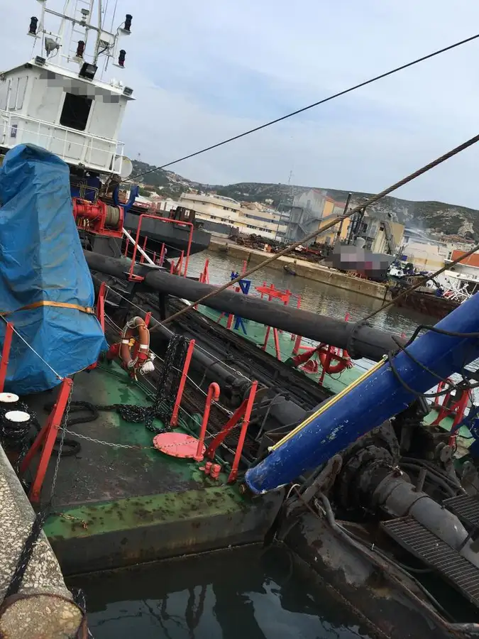 浚渫船 販売中