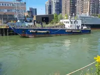 上陸用舟艇、戦車 販売のため